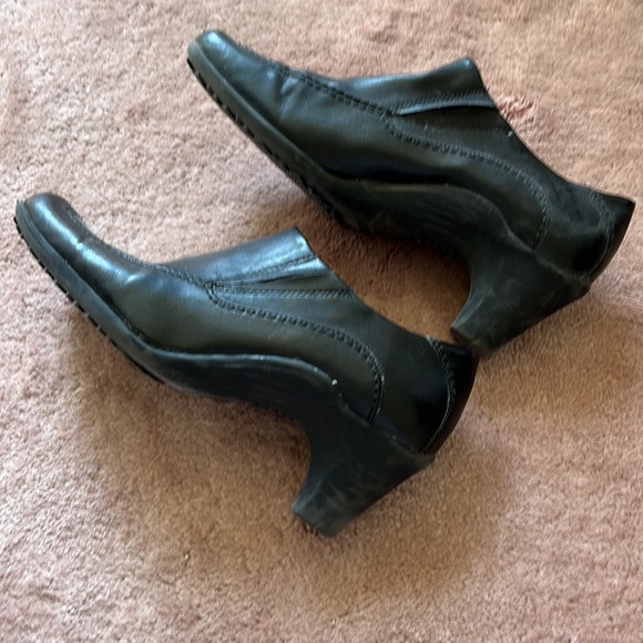 Aerosols black heeled shoes size 8 - Picture 2 of 3